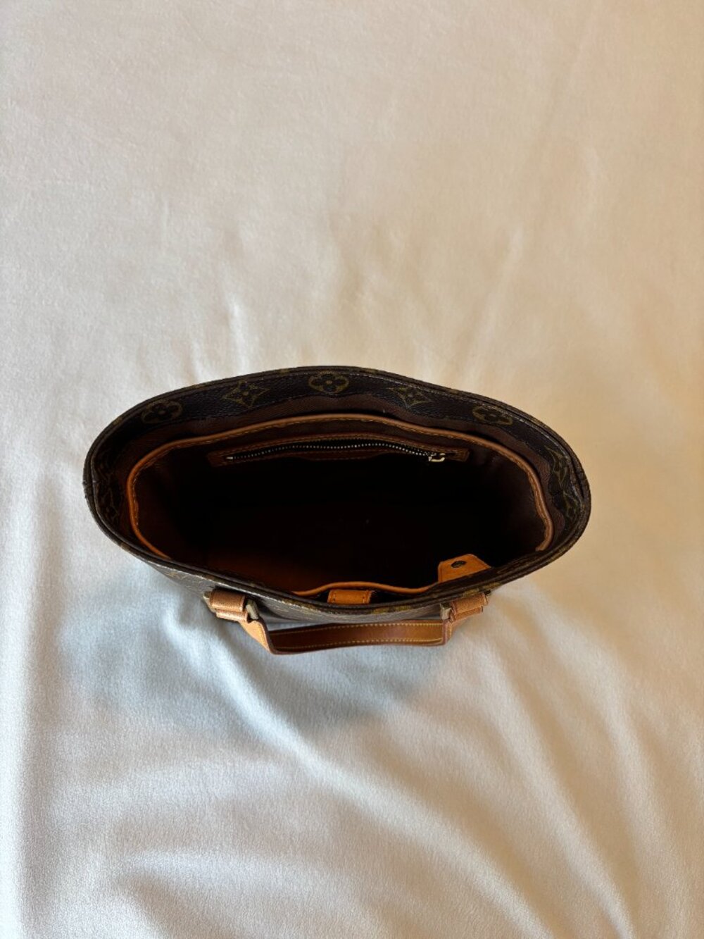 Louis Vuitton Small Tote Handbag - Picture 5 of 7
